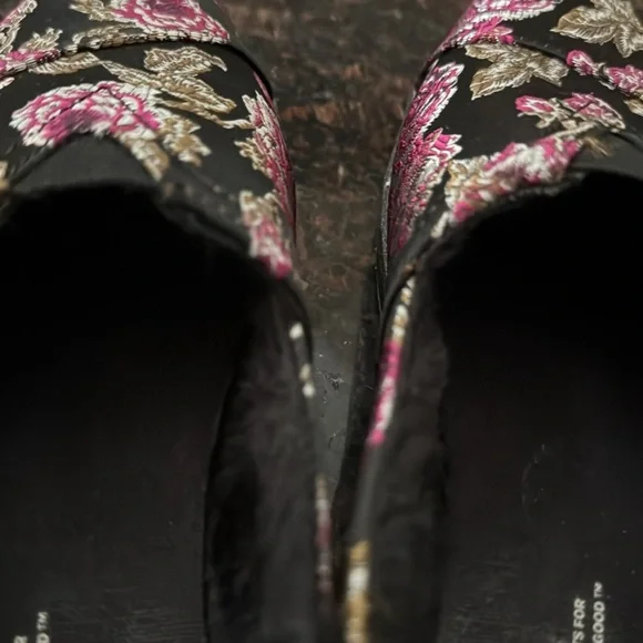 TOMS Alaprgata Leather Wrap : Black Metallic Floral Brocade W8 - Picture 8 of 13